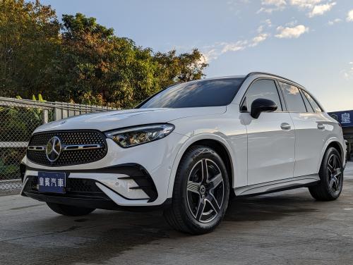 M-Benz 2023 GLC300 4MATIC AMG Line 白