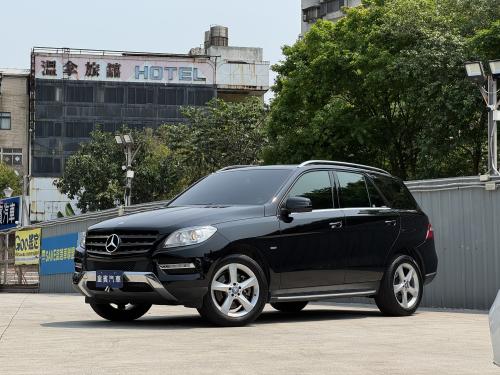 M-Benz 2012 ML350 BlueEFFICIENCY 4MATIC 鐵黑
