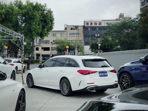 M-Benz 2024年式 C300 Estate 白