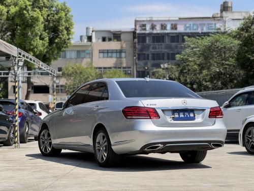 M-Benz 2014 E200 Sedan Avantgarde 亮銀
