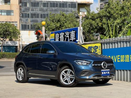 M-Benz 2023年式 GLA180 豪華版 藍