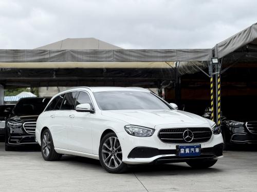 M-Benz 2023年式 E200 Estate Avantgarde 白