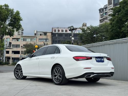 M-Benz 2022 E200 Sedan Luxury 白