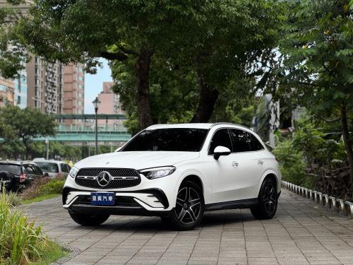 M-Benz 2024 GLC300 4MATIC AMG Line 白