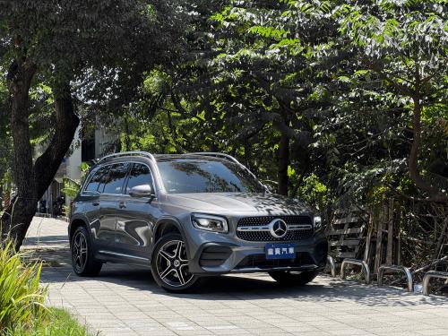 M-Benz 2022 GLB250 七人座 深灰
