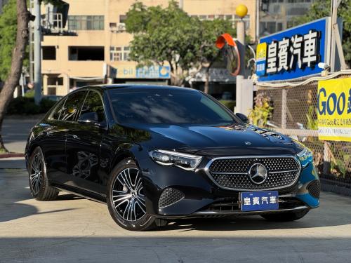 M-Benz 2025 E200 Sedan Luxury 黑