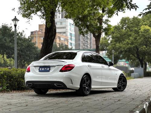 M-Benz 2021年式 C200 Sedan AMG Line 星夜版 白