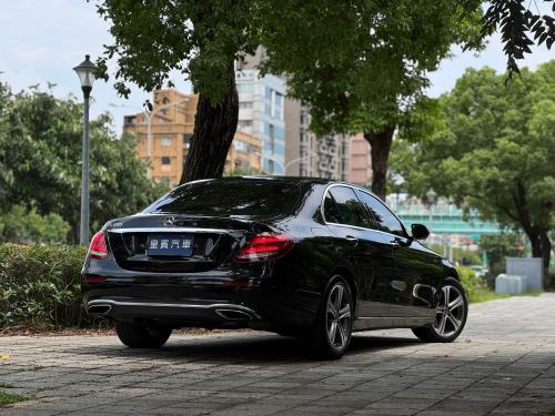 M-Benz 2019 E200 Sedan Avantgarde LUX 豪華版 黑