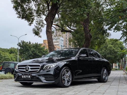 M-Benz 2019 E300 Sedan 運動版 黑