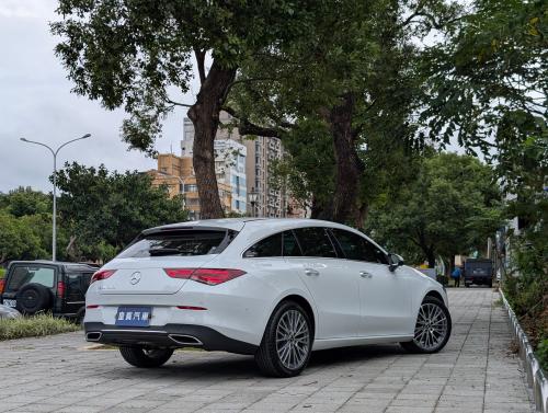 M-Benz 2023年式 CLA200 Shooting Brake 白