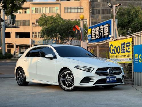 M-Benz 2021年式 A180 運動版 白