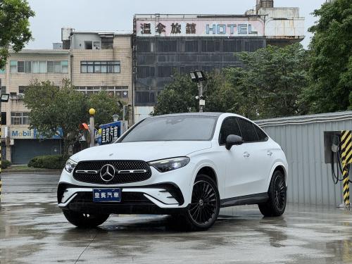 M-Benz 2024 GLC300 4MATIC Coupe 瓷釉白