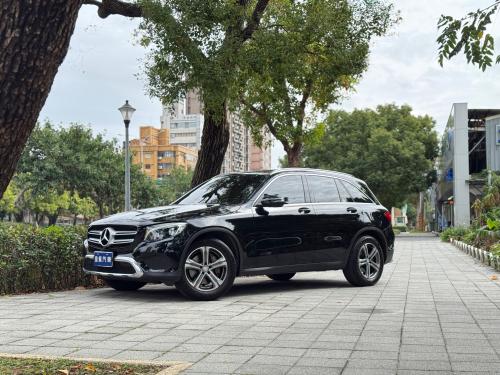 M-Benz 2016 GLC250 4MATIC 黑