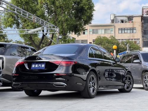 M-Benz 2022年式 S350d AMG Line 鐵黑