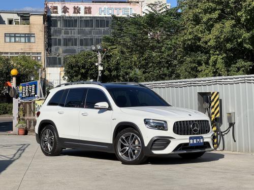 M-Benz 2023 AMG GLB35 4MATIC 白