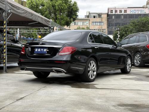 M-Benz 2019 E300 Sedan Exclusive 鐵黑