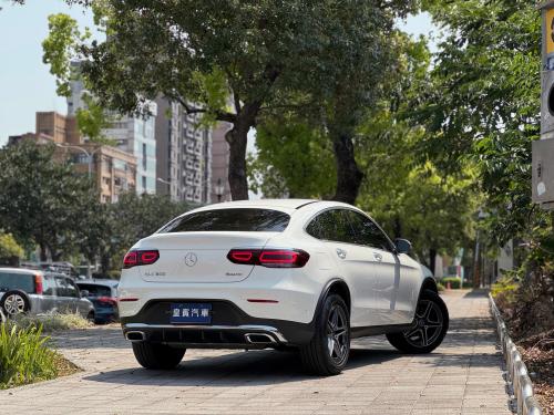 M-Benz 2022 GLC300 4MATIC Coupe AMG Line 白
