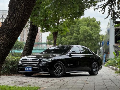 M-Benz 2023 S350d AMG Line 黑