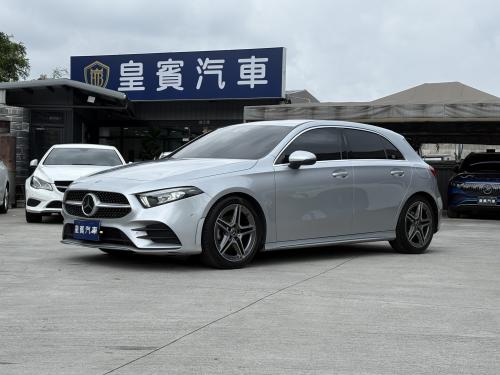 M-Benz 2023年式 A180 運動版 亮銀