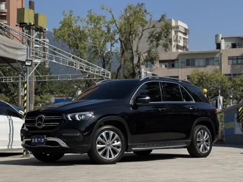 M-Benz 2020年式 GLE300d 4MATIC 鐵黑
