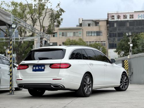 M-Benz 2023年式 E200 Estate Avantgarde 白