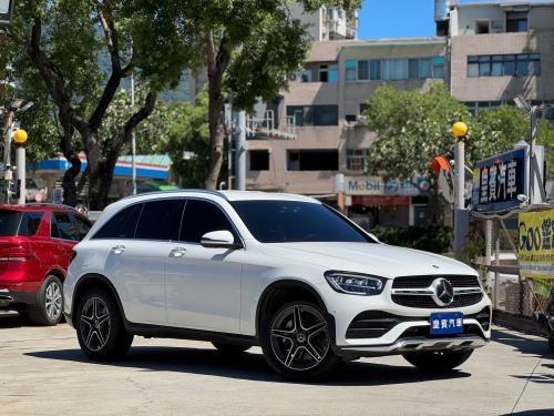 M-Benz 2020 GLC300 4MATIC AMG Line 白