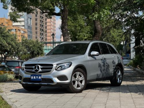 M-Benz 2019年式 GLC200 銀