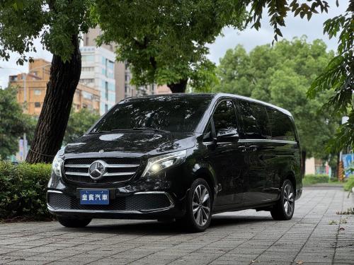 M-Benz 2022 V300d Avantgarde 黑