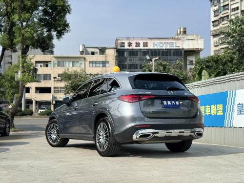 M-Benz 2023 GLC200 4MATIC 淺灰