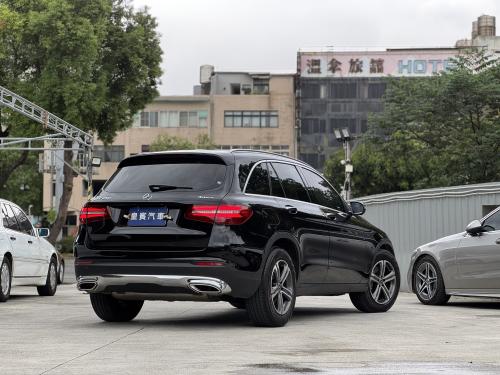 M-Benz 2019年式 GLC250 4MATIC 鐵黑