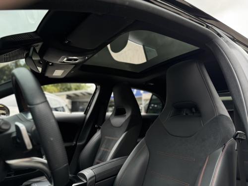 M-Benz 2023年式 A250 運動版 亮黑