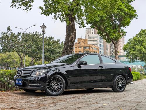 M-Benz 2012 C180 Coupe 黑