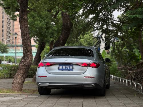 M-Benz 2024 E300 Sedan Exclusive 銀
