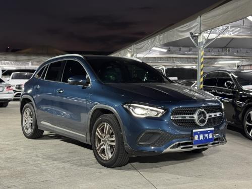 M-Benz 2023年式 GLA180 豪華版 藍