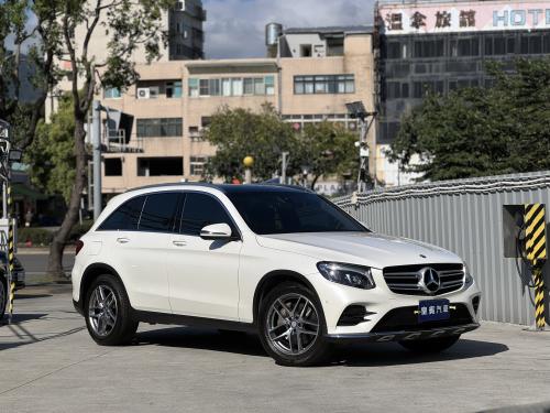 M-Benz 2017年式 GLC250 4MATIC AMG Line 鑽石白