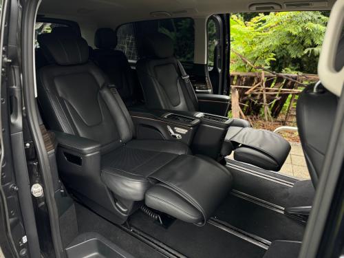 M-Benz 2022 V300d Avantgarde 黑