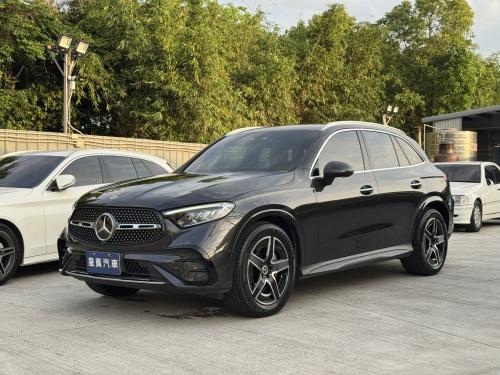 M-Benz 2023 GLC300 4MATIC 墨灰