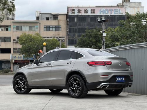 M-Benz 2021年式 GLC200 4MATIC Coupe 沙漠銀