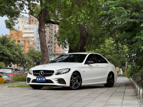 M-Benz 2021 C200 Sedan 星夜版 白