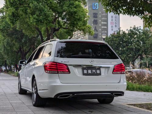 M-Benz 2015年式 E200 Estate Avantgarde 白