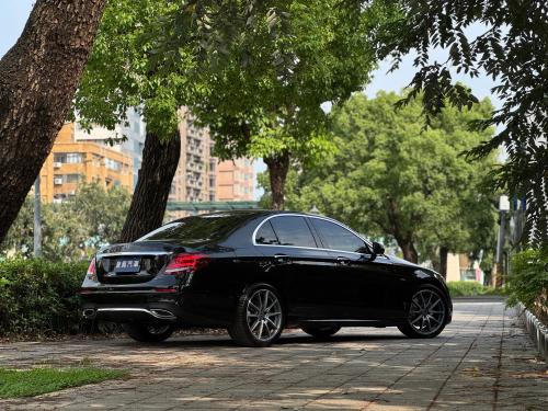M-Benz 2020 E300 Sedan 星動版＋ 黑