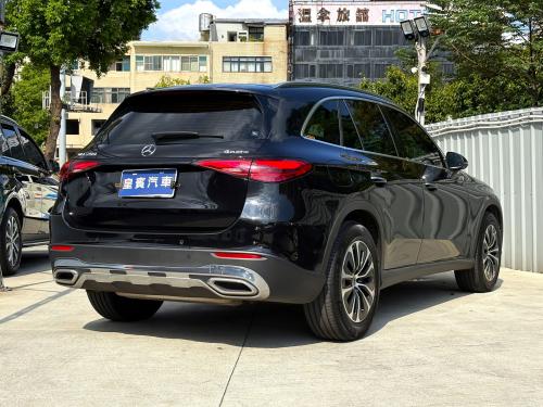 M-Benz 2024年式 GLC200 4MATIC 鐵黑