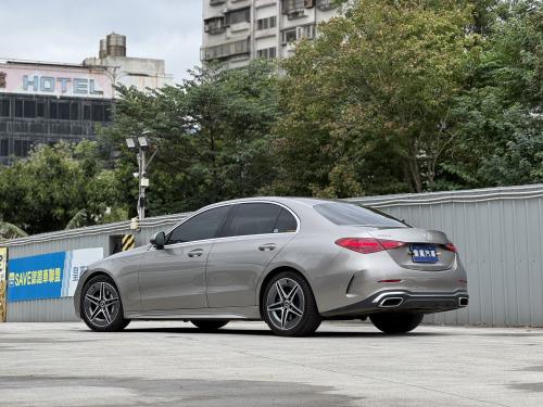 M-Benz 2024年式 C200 Sedan AMG Line 沙漠銀