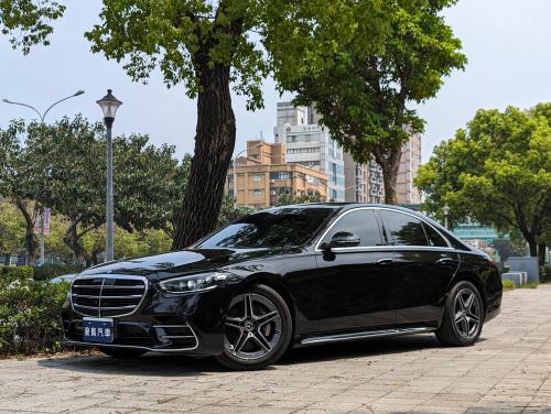 M-Benz 2021 S350d AMG Line 黑