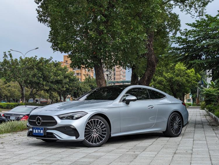 M-Benz 2024 CLE300 4MATIC Coupe 銀