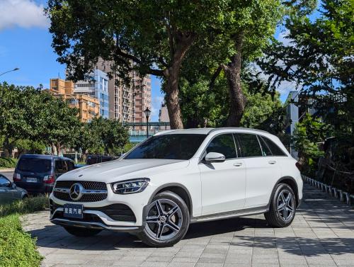 M-Benz 2020年式 GLC300 4MATIC AMG Line 白