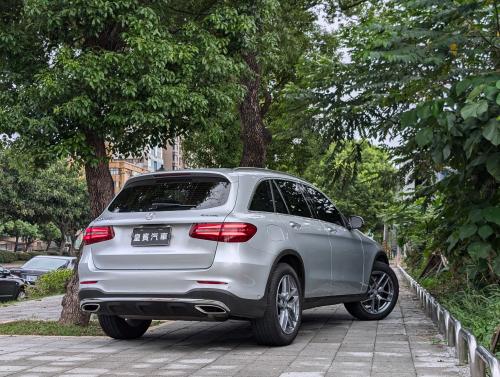 M-Benz 2016 GLC250 4MATIC AMG Line 銀