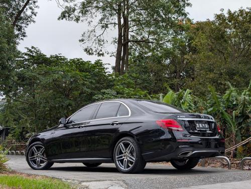 M-Benz 2019 E300 Sedan 運動版 黑