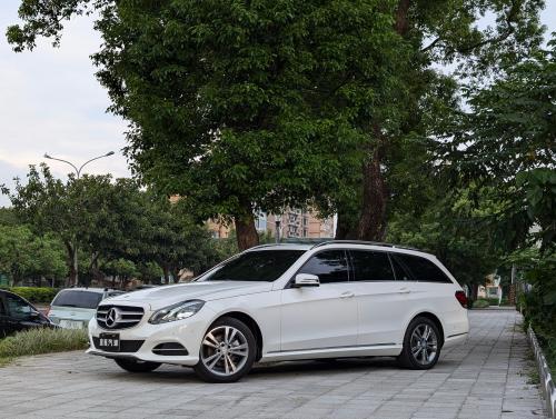 M-Benz 2015年式 E200 Estate Avantgarde 白