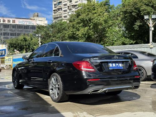 M-Benz 2020 E300 Sedan 星動版+ 鐵黑